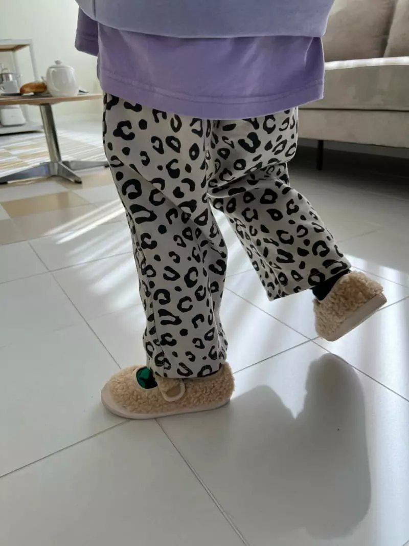 Fine Studio - Korean Children Fashion - #childofig - Hoho Pants with Mom - 10