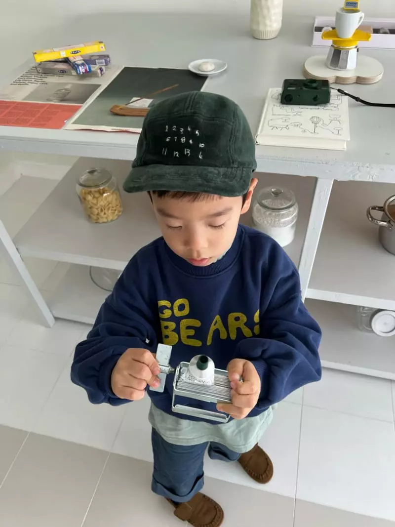 Fine Studio - Korean Children Fashion - #prettylittlegirls - Bear Sweatshirt - 5