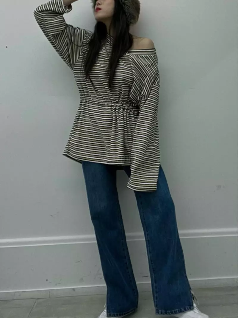 Flipar - Korean Women Fashion - #momslook - V Stripes Tee - 5