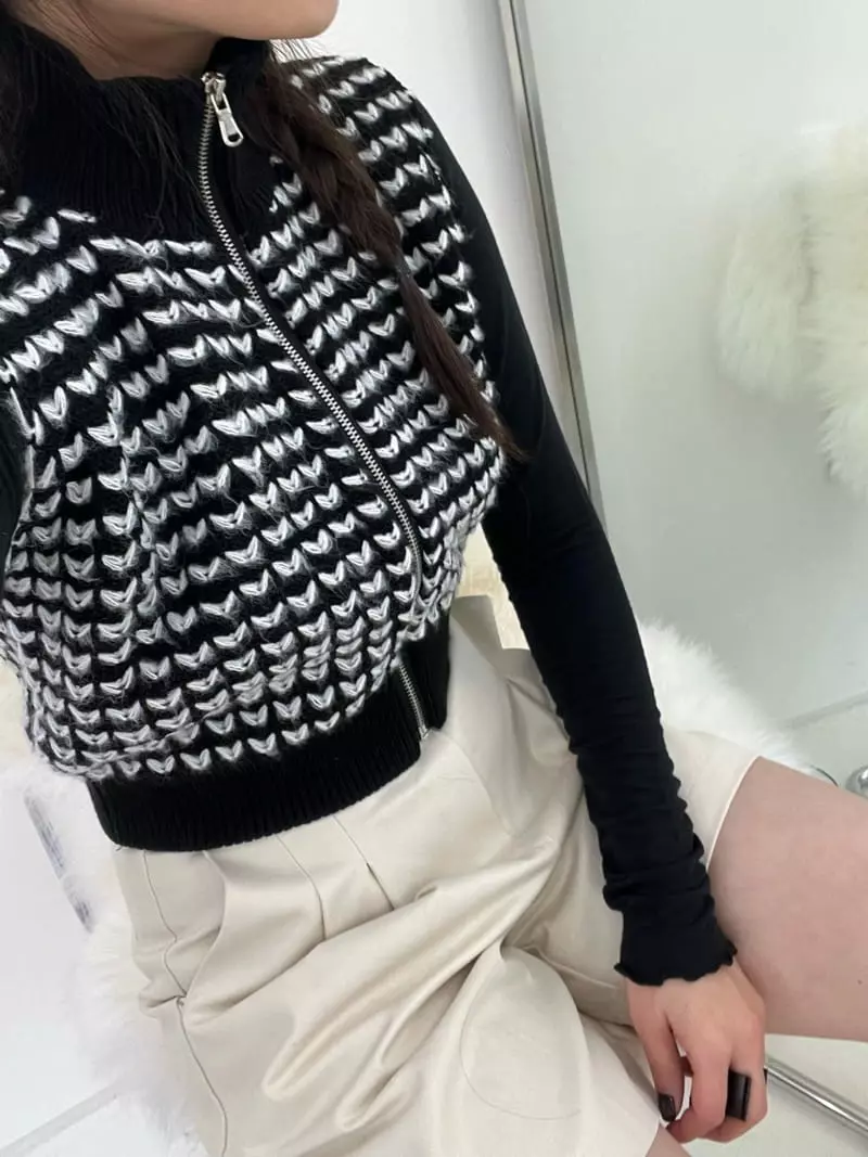 Flipar - Korean Women Fashion - #momslook - Heart Knit Zip-up - 2