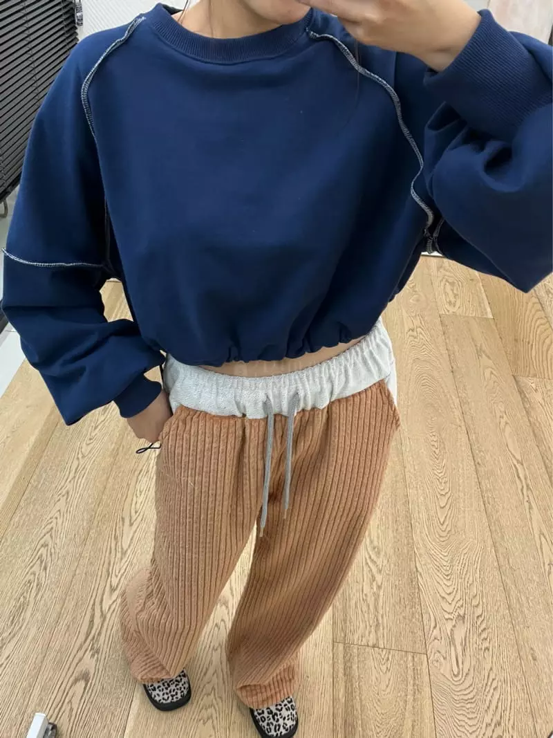 Flipar - Korean Women Fashion - #romanticstyle - Puff Crop Sweatshirt - 11
