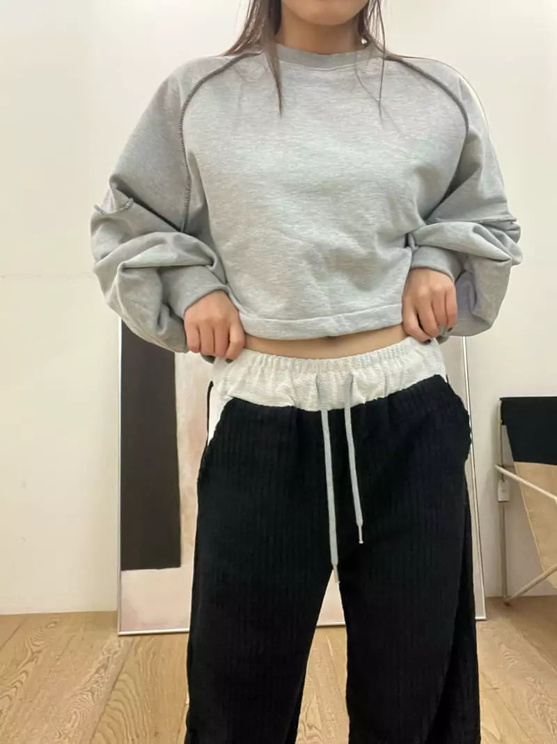 Flipar - Korean Women Fashion - #womensfashion - Puff Crop Sweatshirt - 2