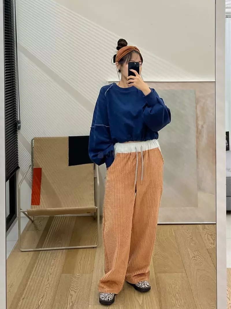 Flipar - Korean Women Fashion - #womensfashion - Puff Crop Sweatshirt - 6