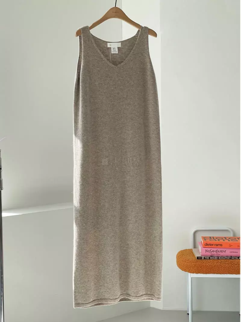 Floaty - Korean Women Fashion - #momslook - Whole Gament Cozy One-piece - 4