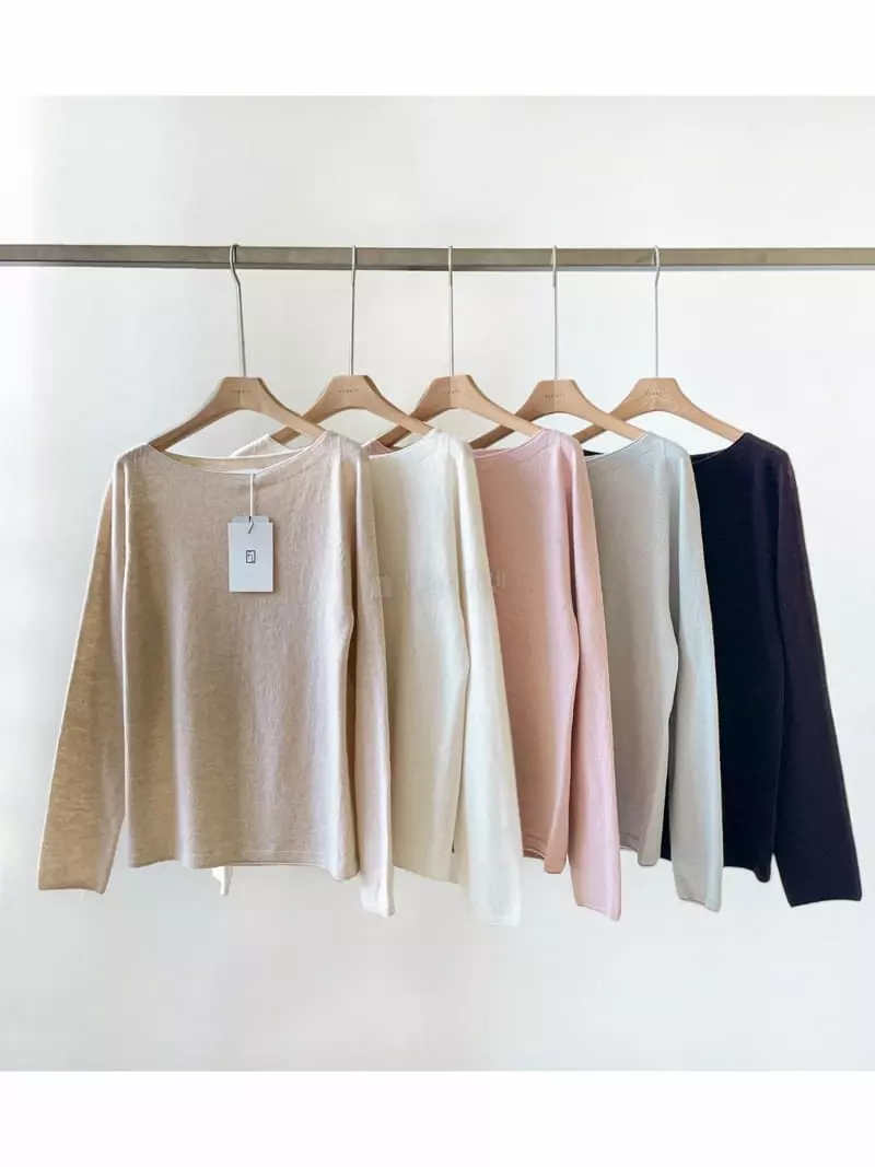 Floaty - Korean Women Fashion - #womensfashion - Whole Gament Shopy Boatneck Knit Tee - 9