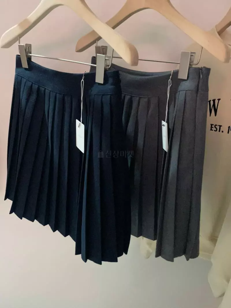 Flutter - Korean Women Fashion - #momslook - Roen Pleats Skirt - 3