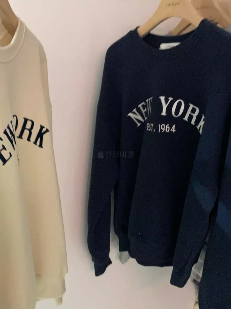 Flutter - Korean Women Fashion - #thatsdarling - Newyork Sweatshirt - 7