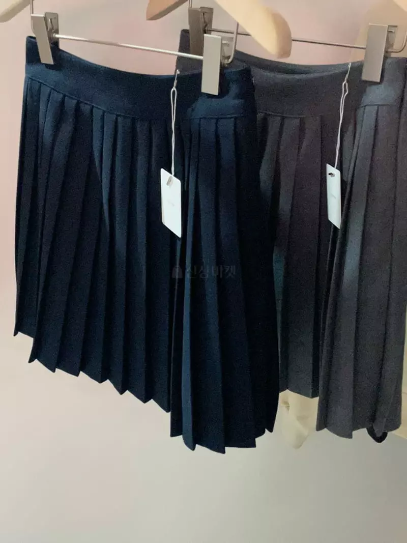 Flutter - Korean Women Fashion - #momslook - Roen Pleats Skirt - 4