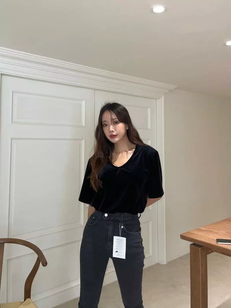 Four Eight - Korean Women Fashion - #momslook - Velvet Tee - 12