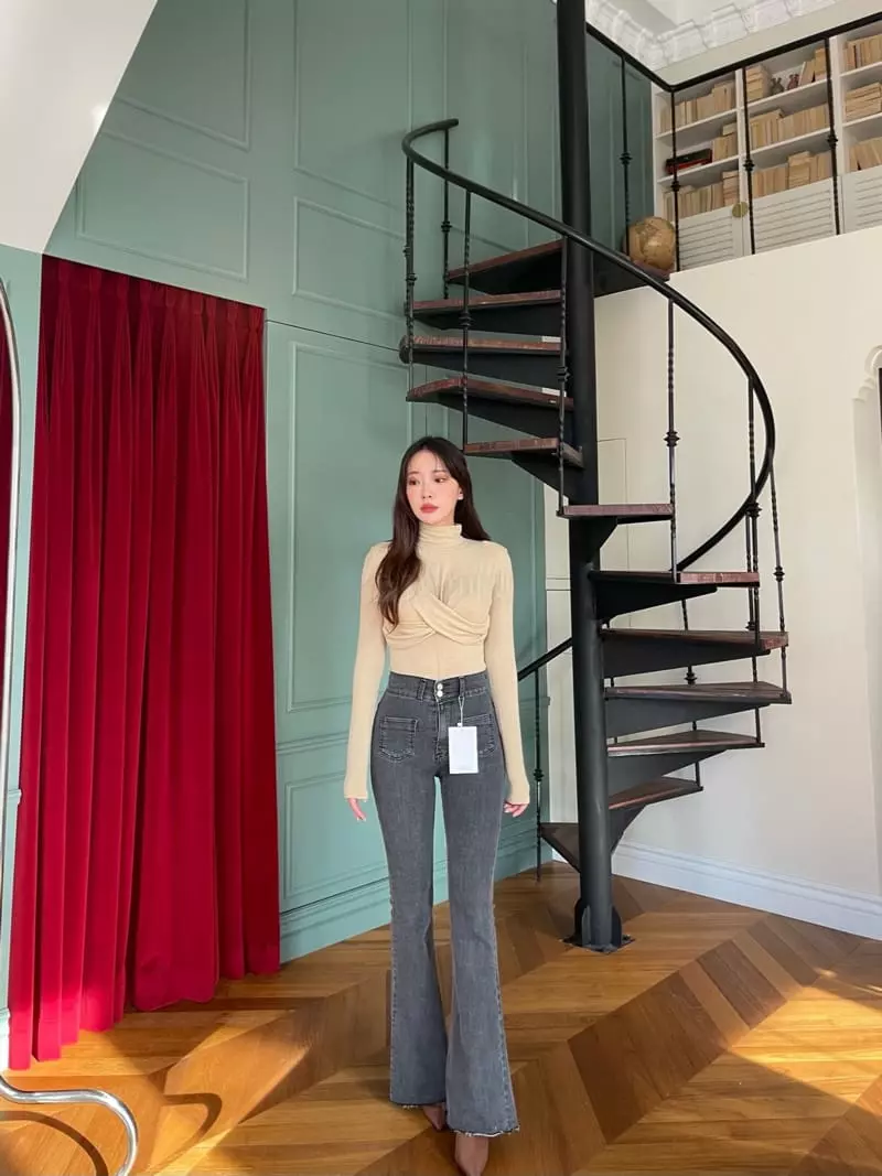 Four Eight - Korean Women Fashion - #vintagekidsstyle - Pocket Black Jeans - 3