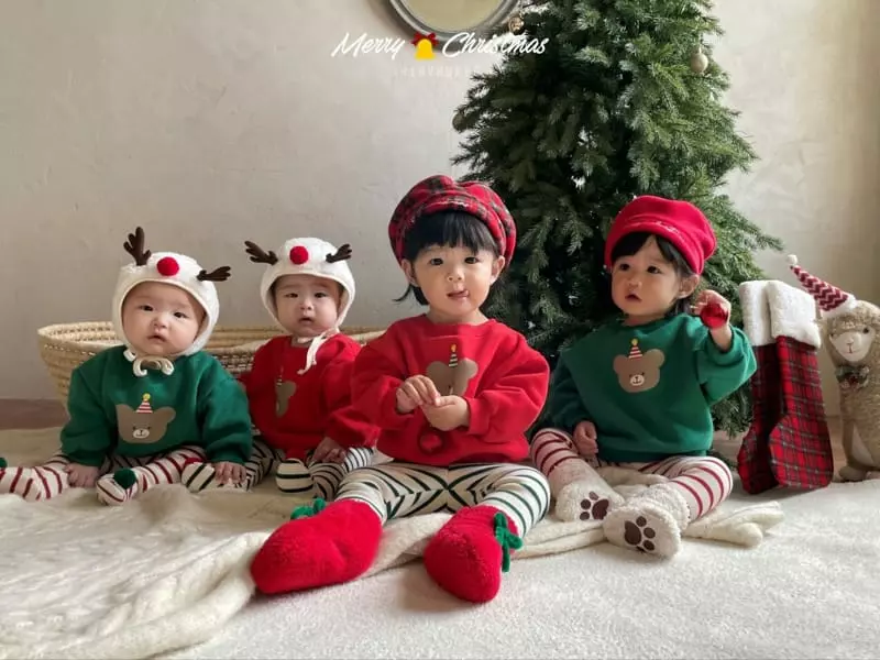 Hi Byebebe - Korean Baby Fashion - #onlinebabyshop - Aga Bear Christmas Sweatshirt