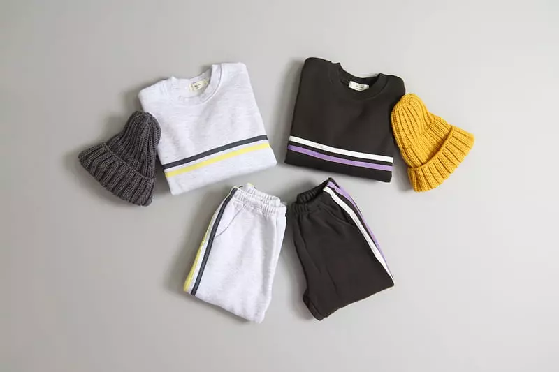 Hyvaa - Korean Children Fashion - #childofig - Retro Top Bottom Set - 3