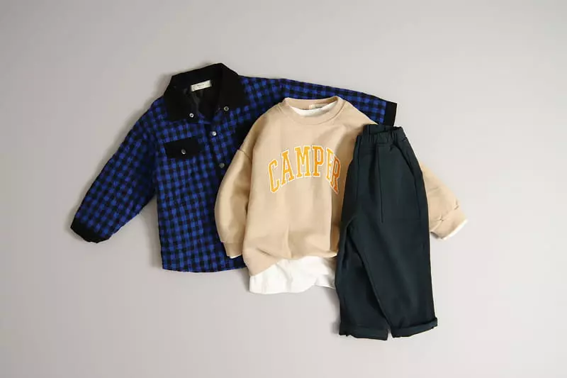 Hyvaa - Korean Children Fashion - #stylishchildhood - Camper Sweatshirt - 12