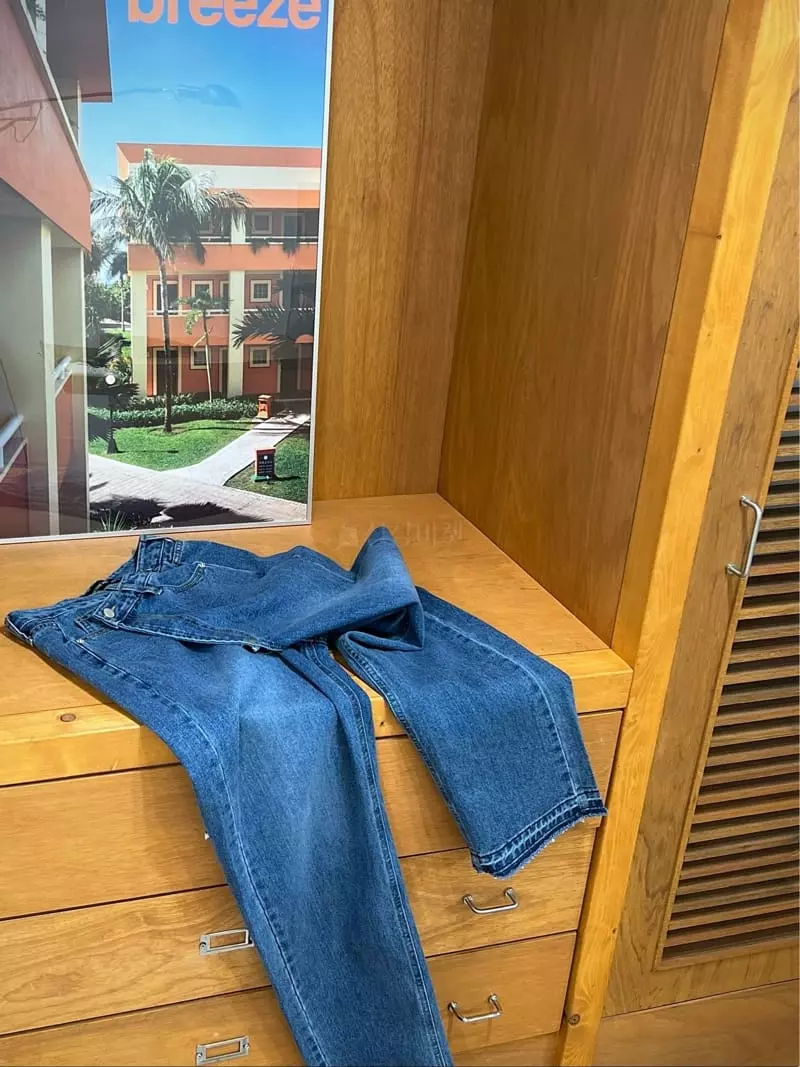 Inssense - Korean Women Fashion - #momslook - Detail Jeans - 11