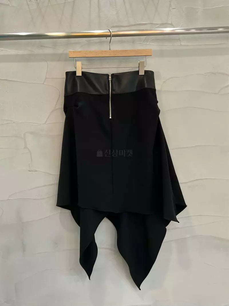 Inssense - Korean Women Fashion - #momslook - Leather Skirt - 10