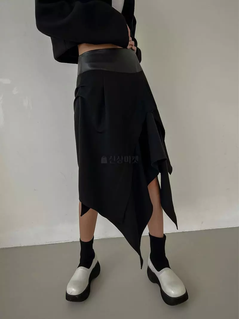 Inssense - Korean Women Fashion - #momslook - Leather Skirt - 2