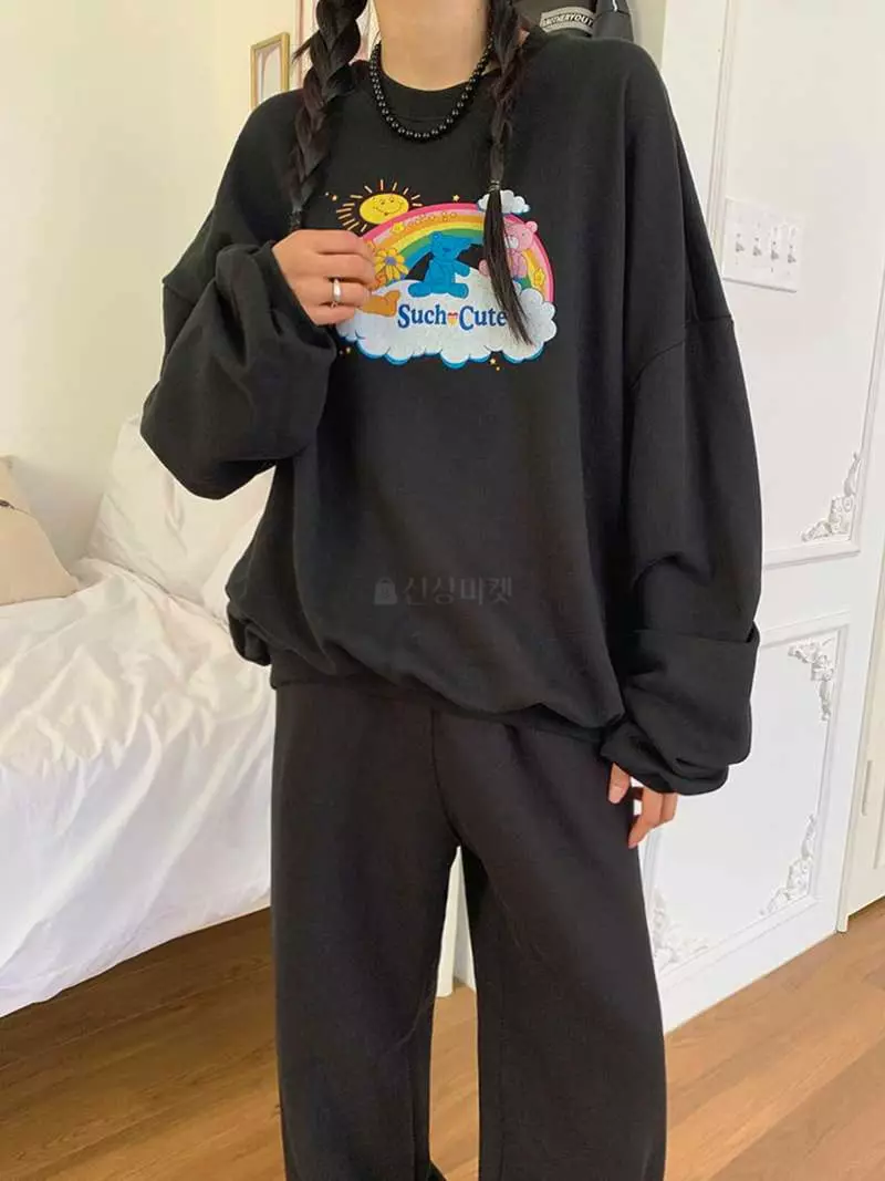 Jkichi - Korean Women Fashion - #momslook - Cute Bear Sweatshirt - 3