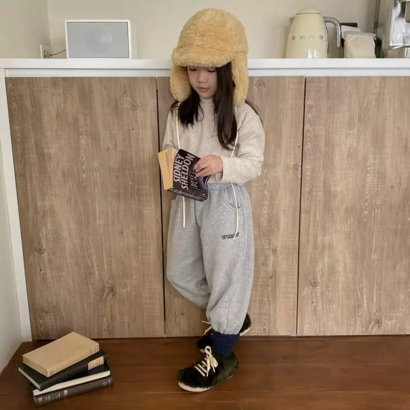 La Chouchou - Korean Children Fashion - #kidzfashiontrend - Star Turtleneck Tee - 2