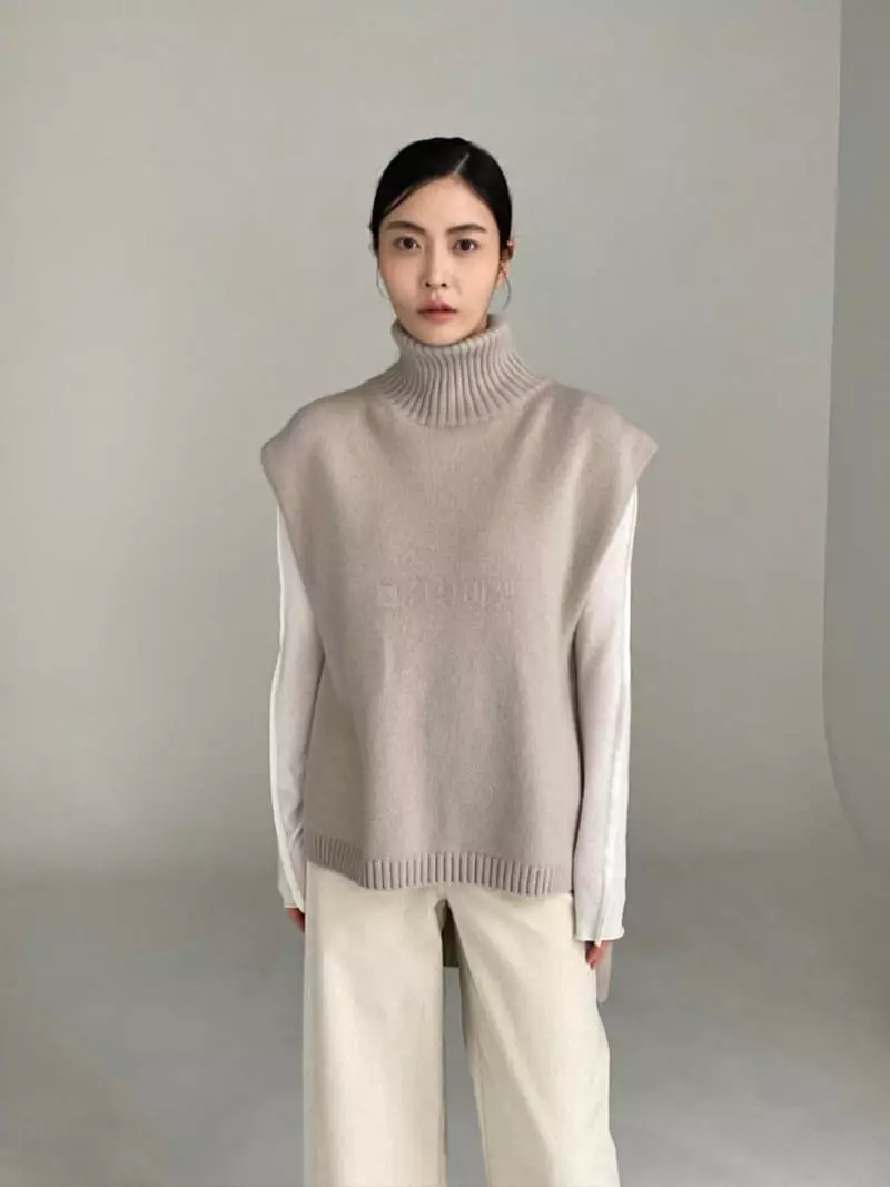 Le-Ppl - Korean Women Fashion - #momslook - Beth Knit Tee - 2