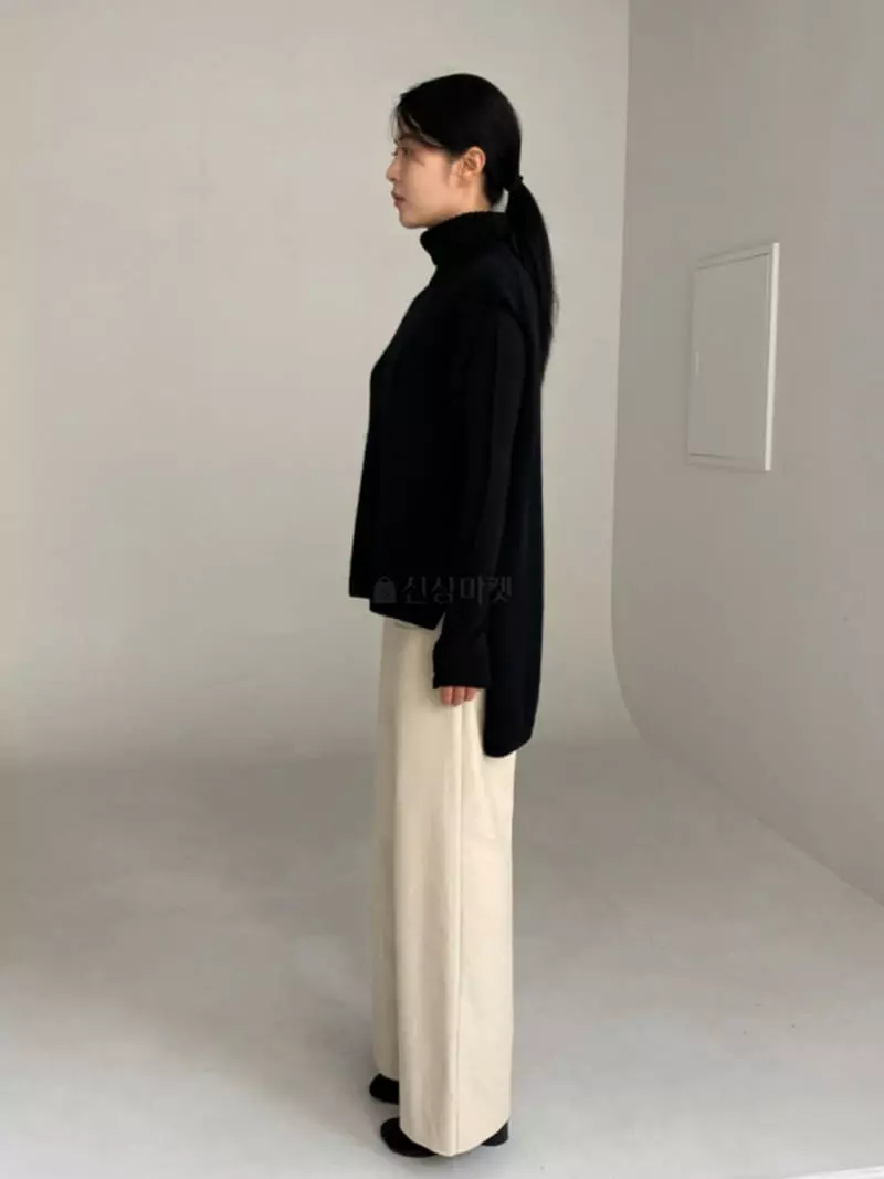 Le-Ppl - Korean Women Fashion - #momslook - Beth Knit Tee - 6