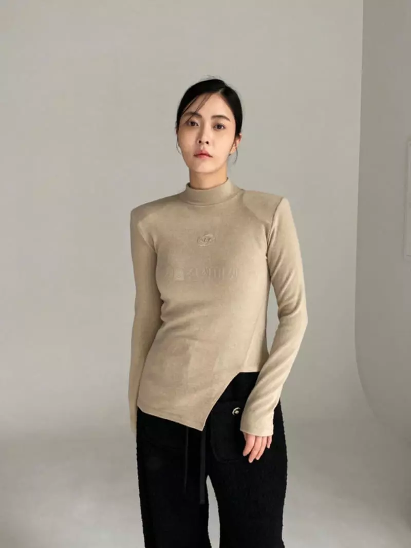 Le-Ppl - Korean Women Fashion - #momslook - Padd Angora Tee - 8