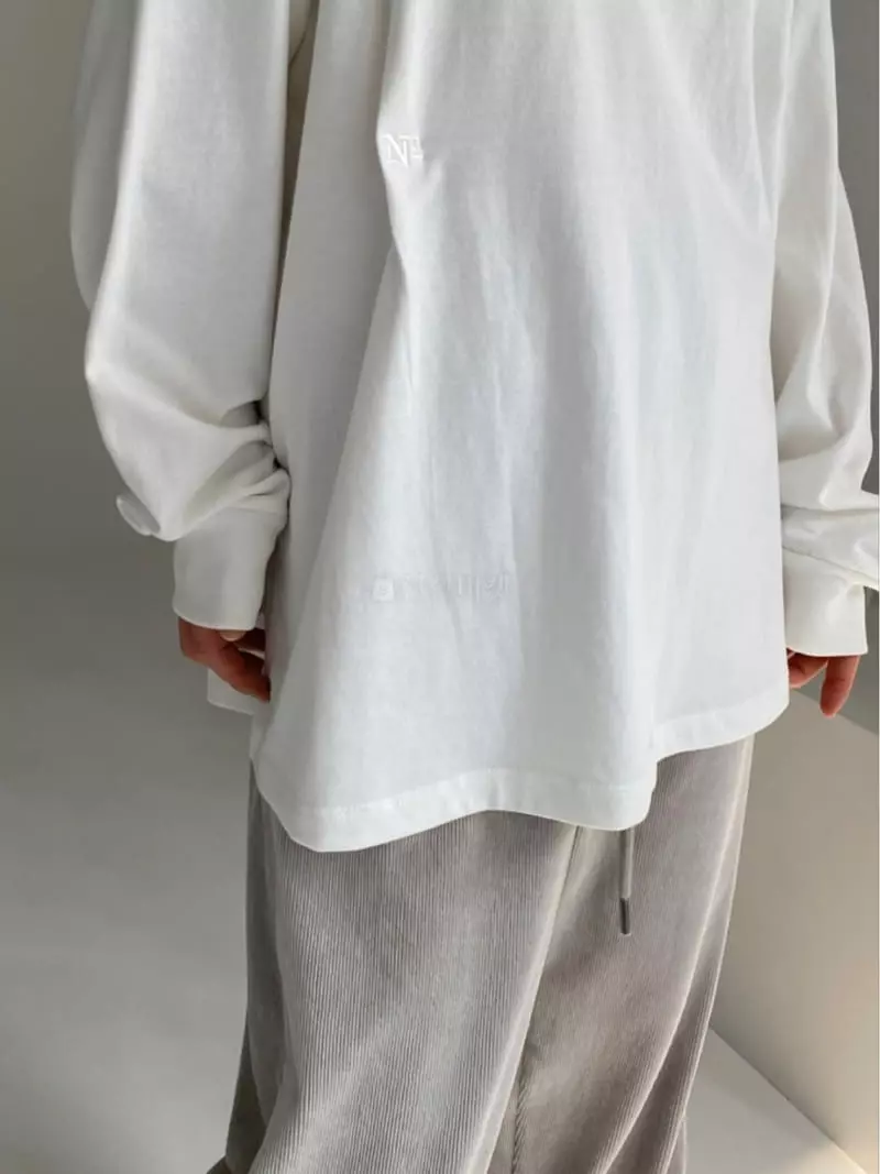 Le-Ppl - Korean Women Fashion - #womensfashion - Lettering Fleece Tee - 4
