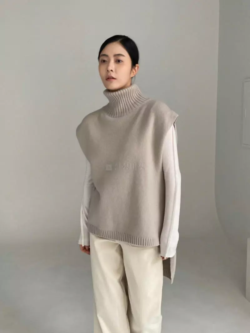Le-Ppl - Korean Women Fashion - #womensfashion - Beth Knit Tee