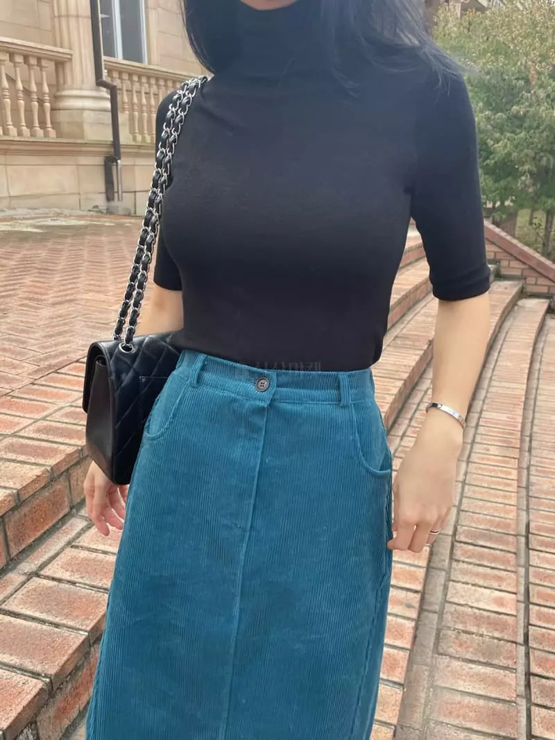 Levase - Korean Women Fashion - #momslook - Tint Turtleneck Tee - 8