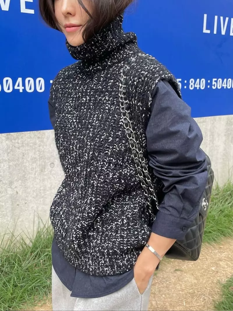 Levase - Korean Women Fashion - #momslook - Turtleneck Vest - 7