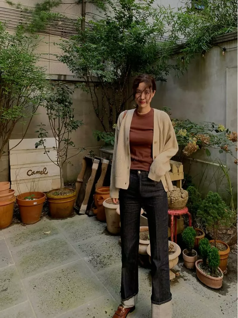 Levase - Korean Women Fashion - #vintagekidsstyle - Roll-up Pants - 3