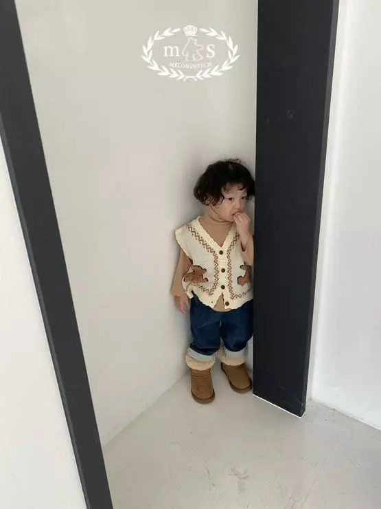 Melon Switch - Korean Children Fashion - #prettylittlegirls - Bear Vest - 12