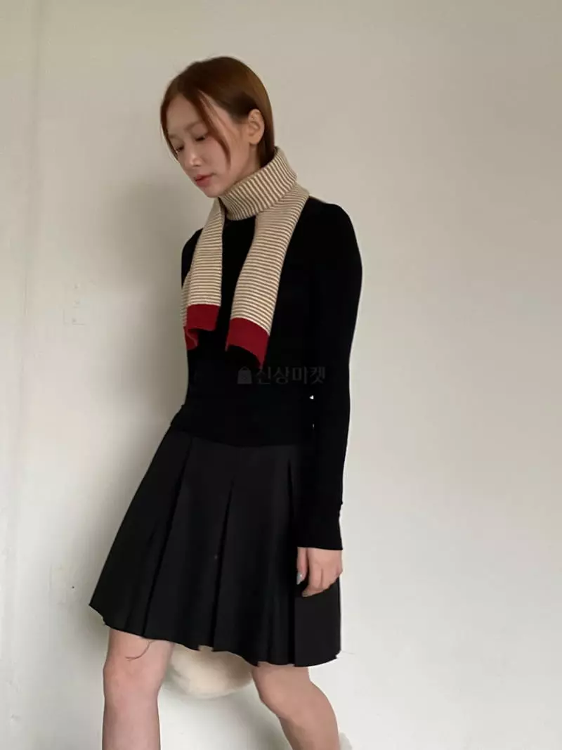 Nyunyu Wear - Korean Women Fashion - #momslook - MF Stripes Muffler - 2