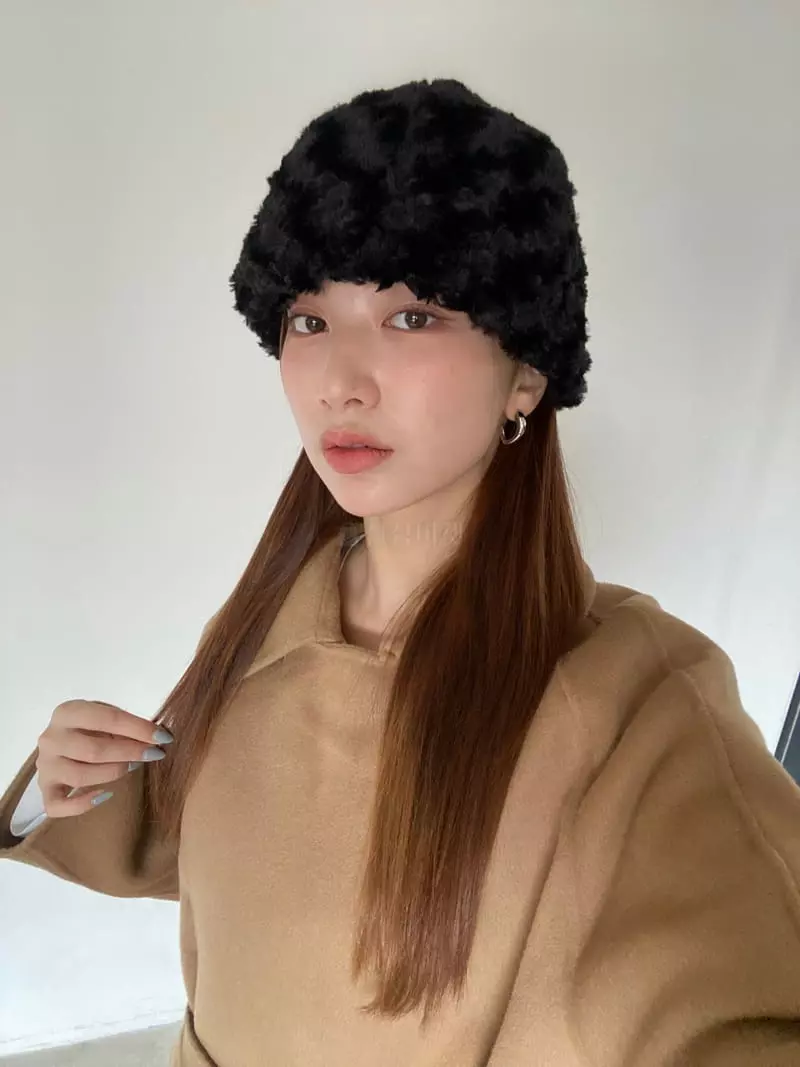 Nyunyu Wear - Korean Women Fashion - #momslook - Rose Mink Hat - 3