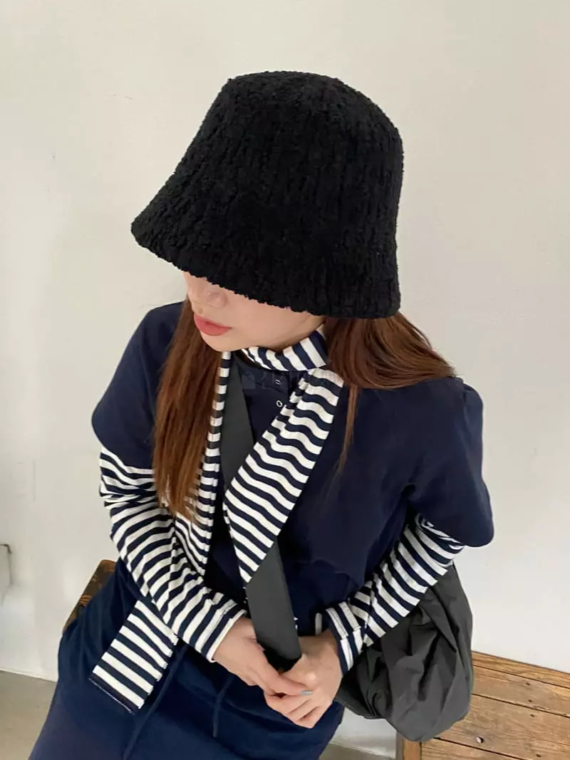 Nyunyu Wear - Korean Women Fashion - #womensfashion - Yanh Bucket Hat
