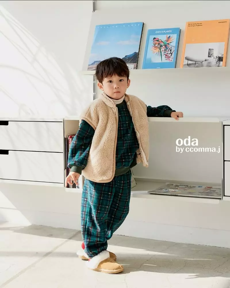 Oda - Korean Children Fashion - #childofig - Cozy Fleece Vest Jumper - 10