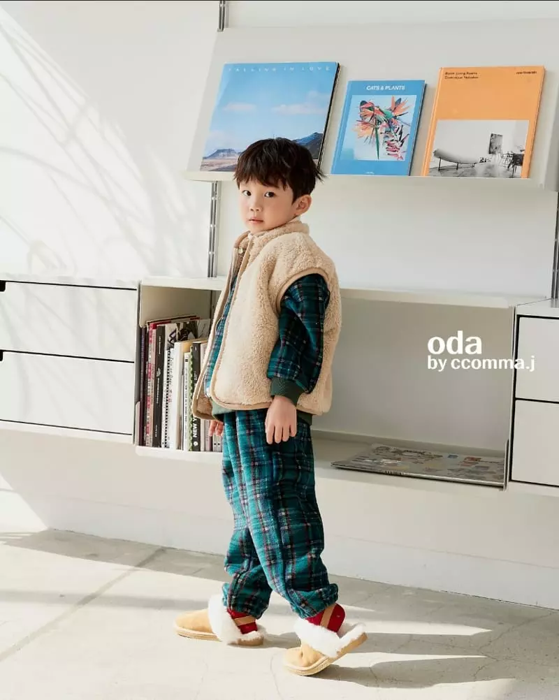 Oda - Korean Children Fashion - #designkidswear - Cozy Fleece Vest Jumper - 12