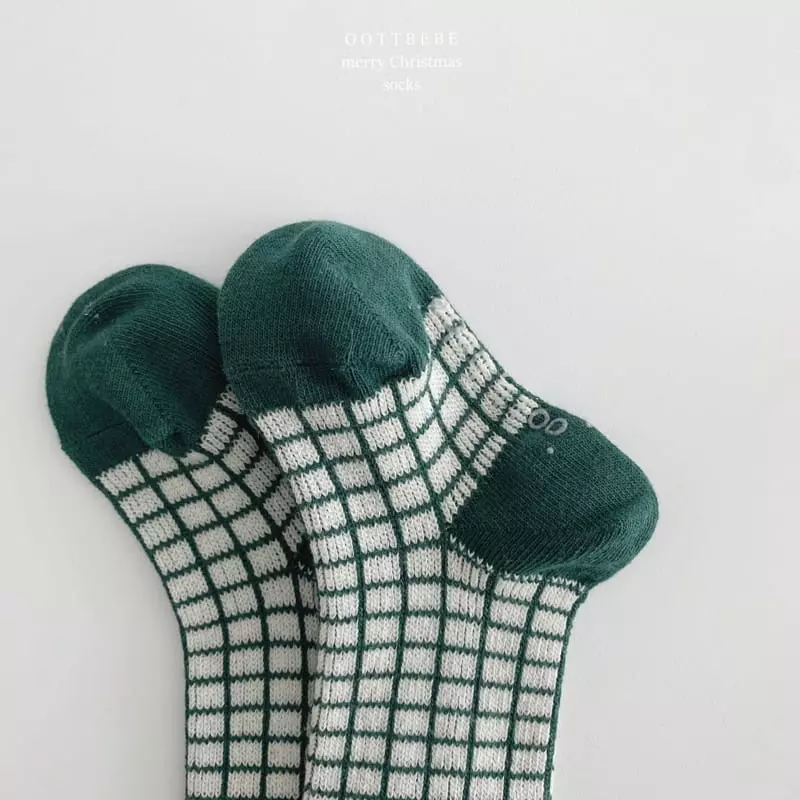 Oott Bebe - Korean Children Fashion - #kidsstore - Santa Bear Knee Socks - 12