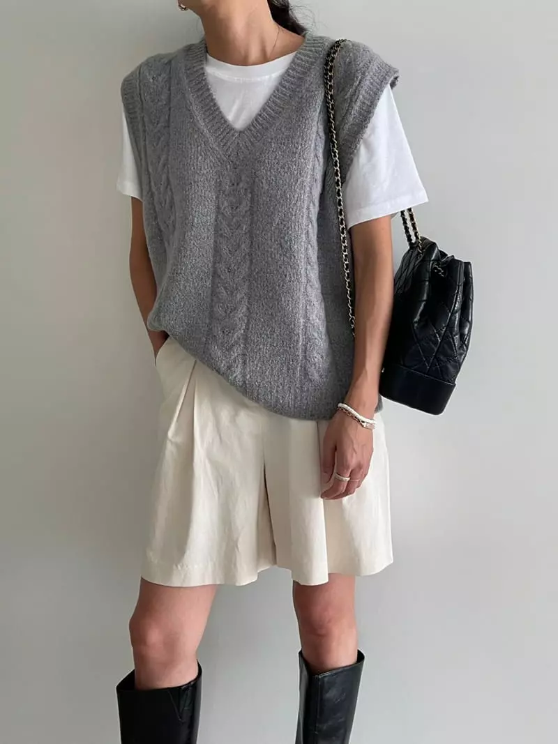 Ripple - Korean Women Fashion - #momslook - Boa Vest