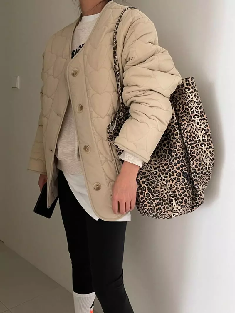 Ripple - Korean Women Fashion - #romanticstyle - Heart Quilted Jacket - 5