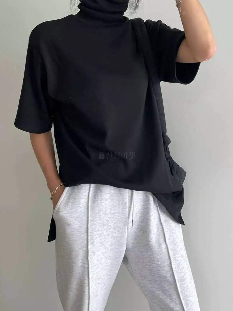 Ripple - Korean Women Fashion - #thelittlethings - Moco Turtleneck Tee
