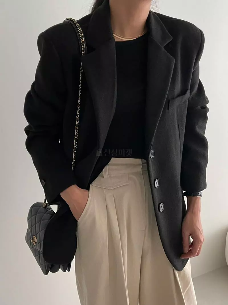 Ripple - Korean Women Fashion - #womensfashion - Signiture Jacket - 2