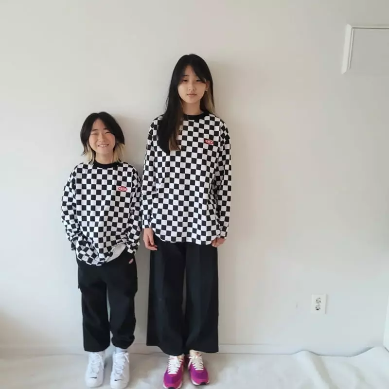 Riwoo Riwoo - Korean Junior Fashion - #discoveringself - RW Check Box Tee - 8