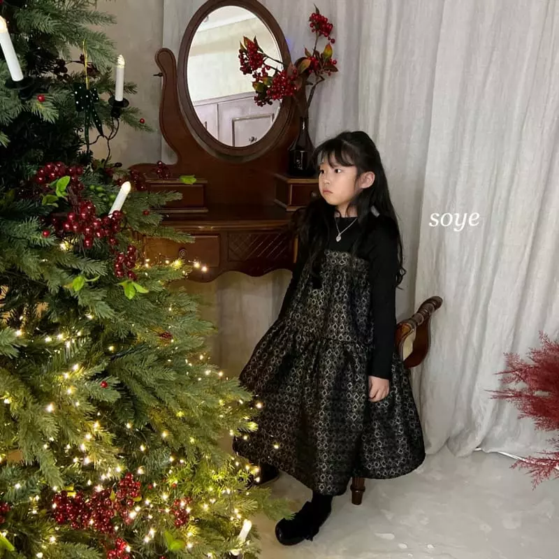 Soye - Korean Children Fashion - #toddlerclothing - Velvet Ribbon One-piece - 2