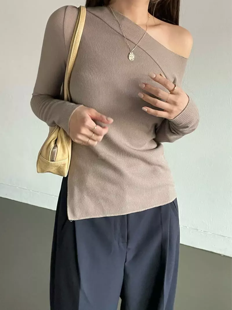 Und - Korean Women Fashion - #momslook - Unbal Tee - 4