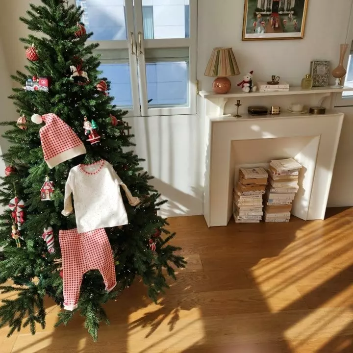 From J - Korean Baby Fashion - #babyboutiqueclothing - Christmas Easywear