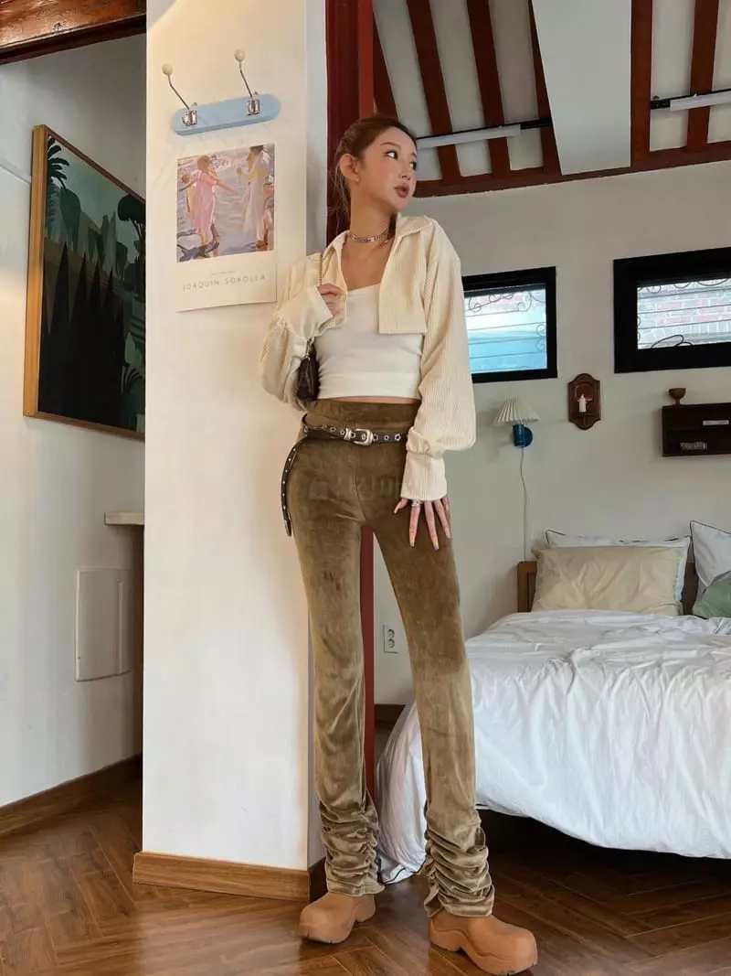 Gateless - Korean Women Fashion - #momslook - Velvet Shirring Leggings - 4