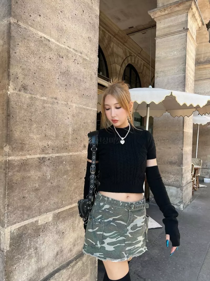 Gateless - Korean Women Fashion - #momslook - Mone Warmer Kint Tee - 12