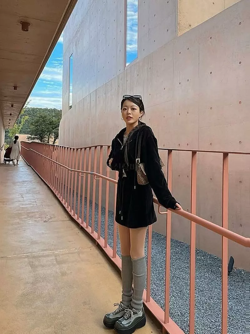 Gateless - Korean Women Fashion - #romanticstyle - Velvet Skirt - 9