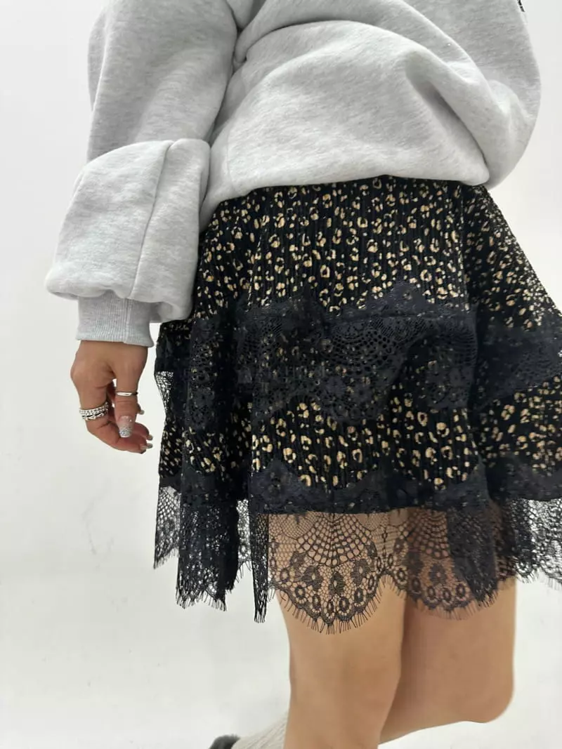 Ginger - Korean Women Fashion - #momslook - Leopard Velvet Skirt - 11