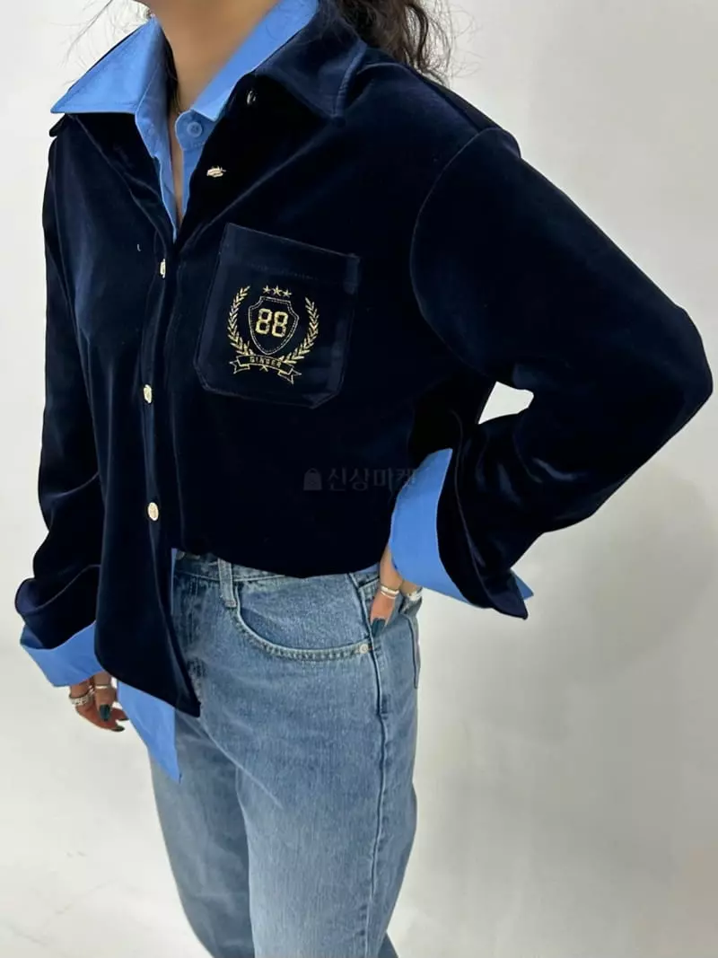 Ginger - Korean Women Fashion - #romanticstyle - Blan Velvet Shirt - 5